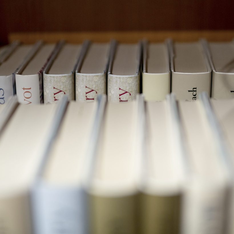stack-books-shelf stack-books-shelf
